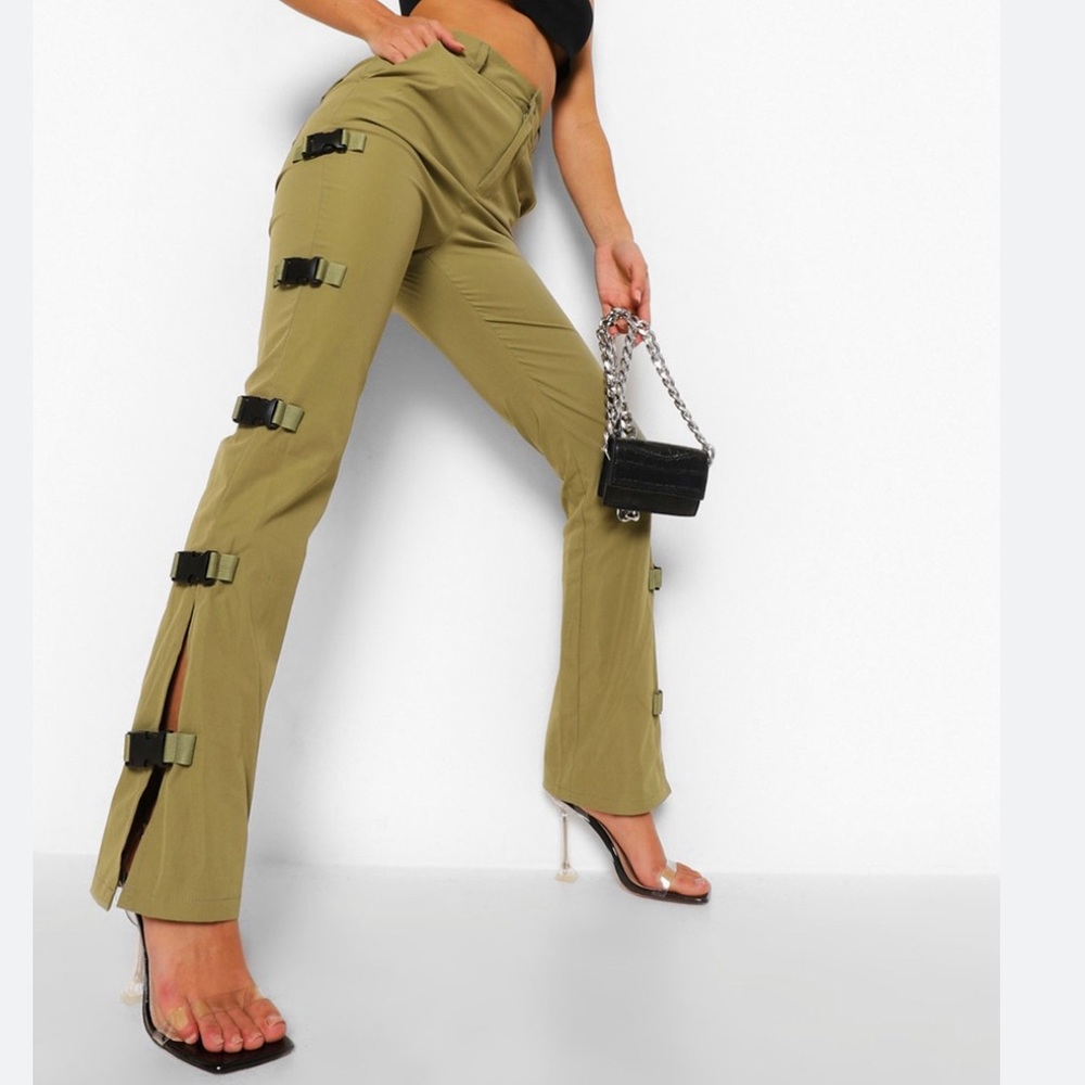 NWT BOOHOO Buckle Side Skinny Trousers SZ 12